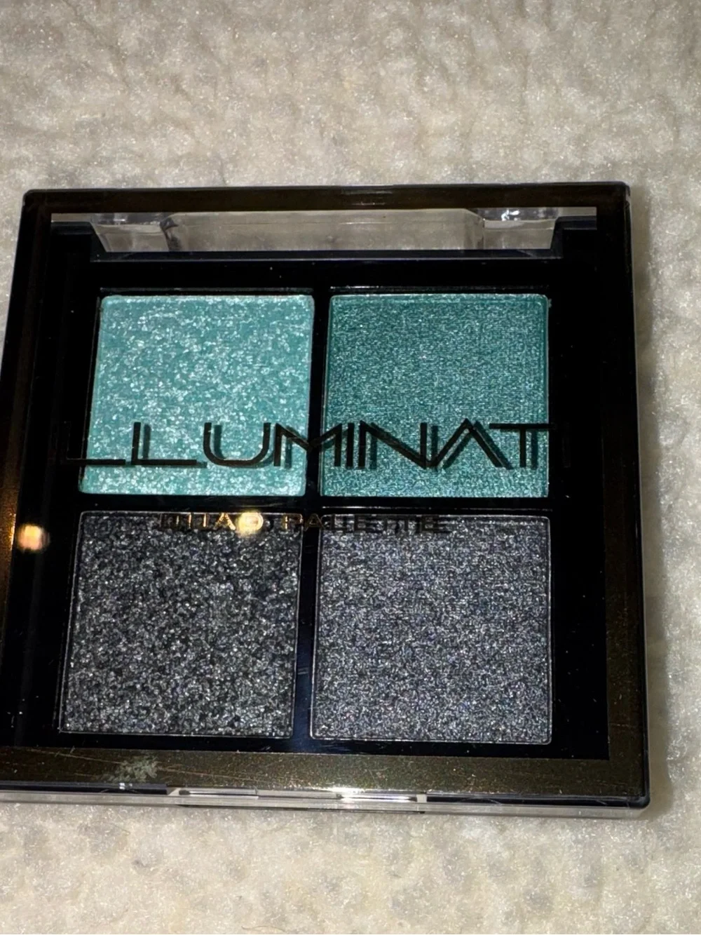 Illuminati luminat eyeshadow